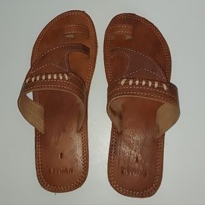 Moroccan Elegance: Men's Leather Slippers - Size 38, Brown